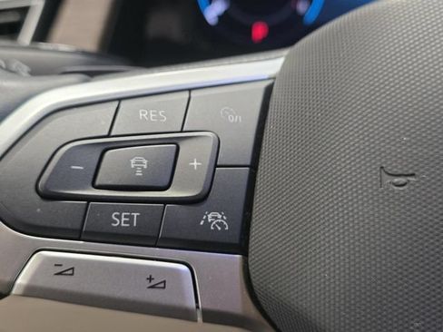 Used 2025 Volkswagen Atlas SEL Premium R-Line AWD/4WD image 14