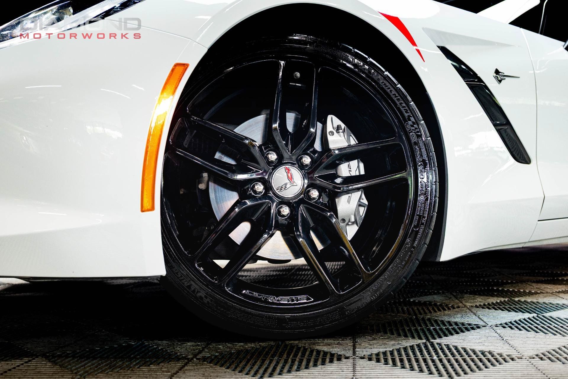 Used 2019 Chevrolet Corvette Stingray Coupe w/ 1LT RWD image 8