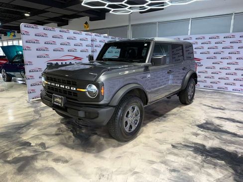 Used 2025 Ford Bronco Big Bend image 2