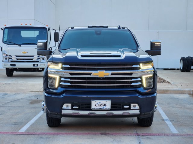 Used 2022 Chevrolet Silverado 3500 High Country AWD/4WD image 3