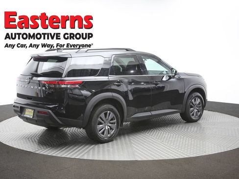 Used 2025 Nissan Pathfinder SV FWD image 43