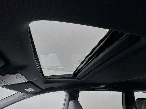 Certified 2023 Honda Odyssey Sport image 21