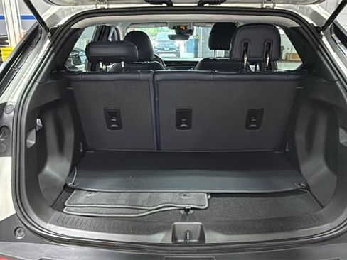 Used 2023 Chevrolet Bolt EUV Premier image 6