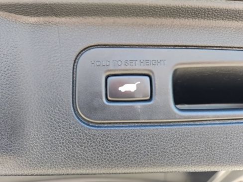 Certified 2023 Honda Pilot Elite image 25