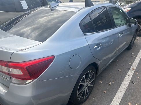 Used 2017 Subaru Impreza 2.0i Limited image 10
