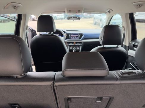 Certified 2022 Volkswagen Taos SE image 15