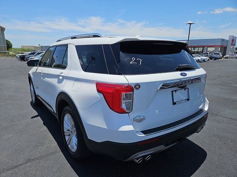 Used 2021 Ford Explorer King Ranch w/ Premium Technology Package AWD/4WD image 3