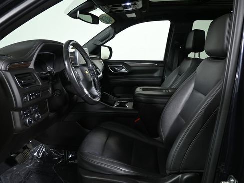 Used 2022 Chevrolet Tahoe LT w/ LT Signature Plus Package image 3