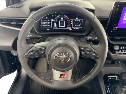 Used 2025 Toyota Corolla Premium image 16