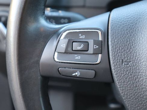 Used 2017 Volkswagen Tiguan Limited w/ Premium Package FWD image 11