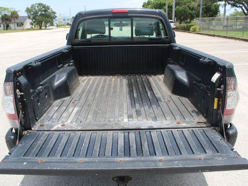 Used 2010 Toyota Tacoma 2WD Regular Cab image 28