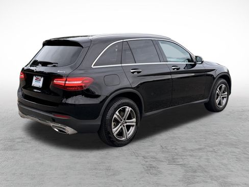 Used 2019 Mercedes-Benz GLC 300 4MATIC image 7