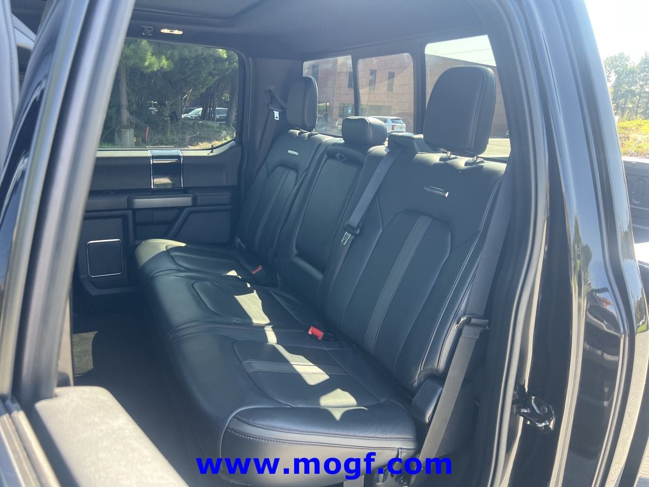 Used 2022 Ford F250 Platinum AWD/4WD image 23