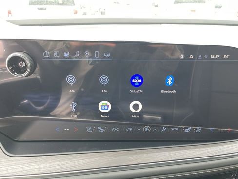 New 2025 Chevrolet Suburban Premier AWD/4WD image 16