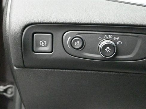 Used 2021 Buick Enclave Avenir w/ Avenir Technology Package image 11