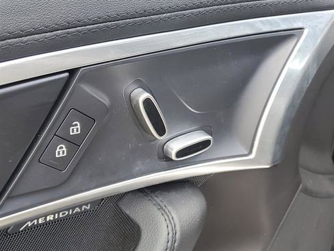 Used 2023 Jaguar F-TYPE Coupe image 32