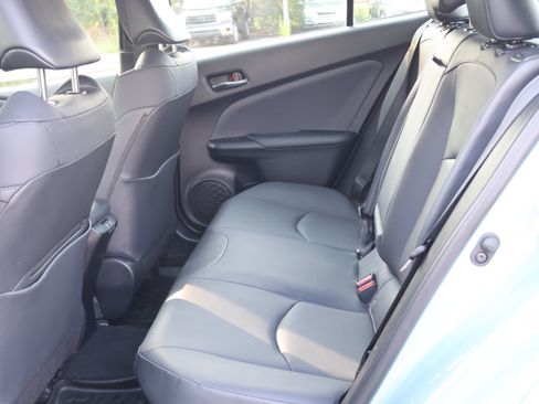 Used 2020 Toyota Prius XLE AWD/4WD image 16