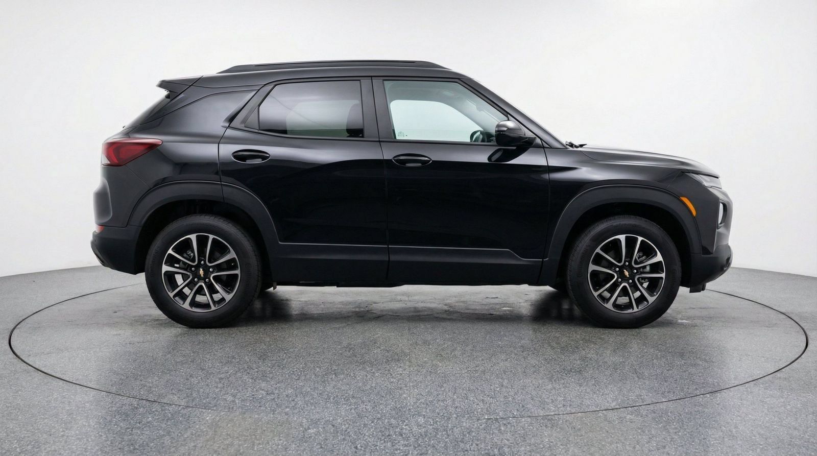 Used 2025 Chevrolet TrailBlazer LT FWD image 9