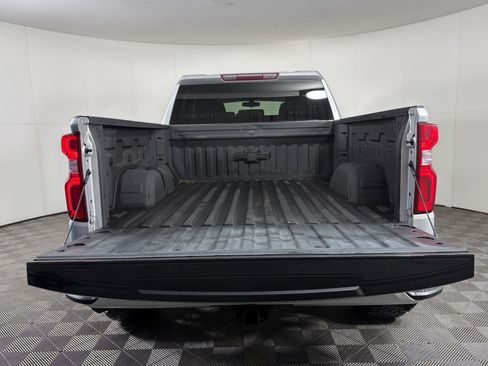 Used 2019 Chevrolet Silverado 1500 Custom w/ Custom Value Package image 18