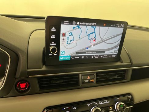 Certified 2025 Honda Pilot Touring image 35