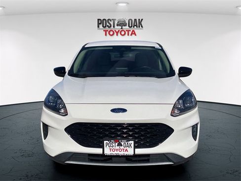 Used 2020 Ford Escape SE Sport image 2