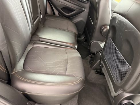 Used 2020 Chevrolet Trax LT w/ Driver Confidence Package FWD image 22
