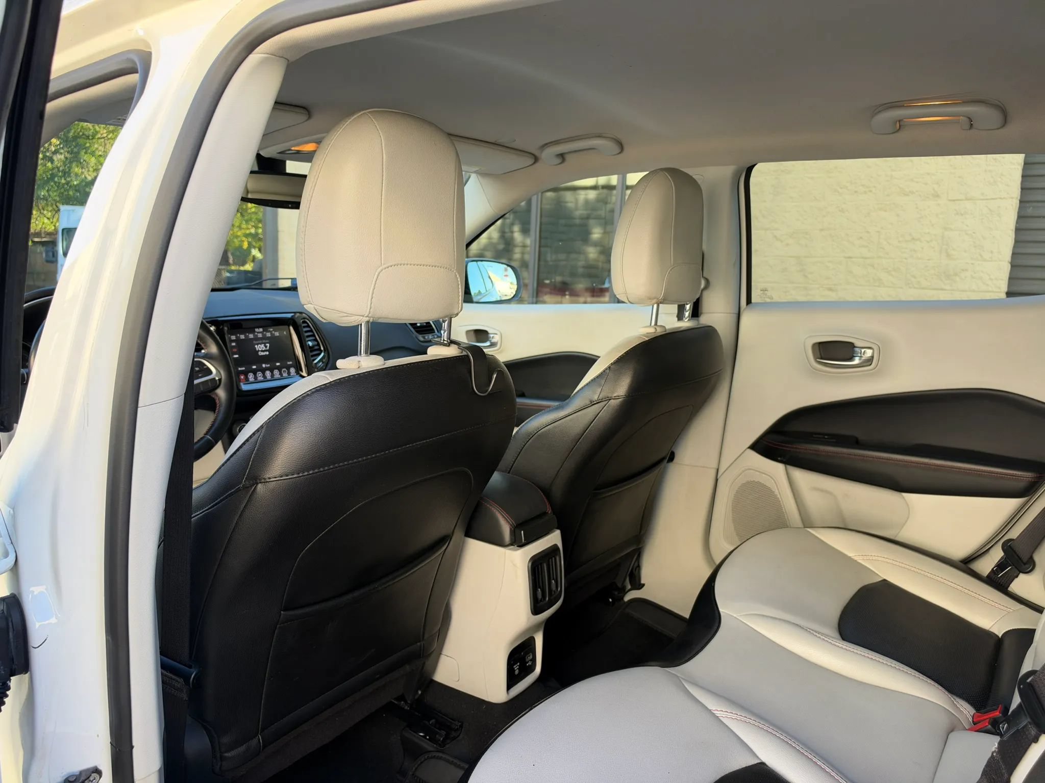 Used 2020 Jeep Compass Limited FWD image 29