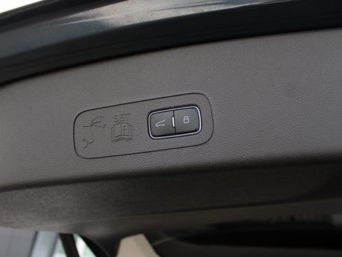 Used 2022 Lincoln Aviator Black Label w/ Dynamic Handling Package image 8