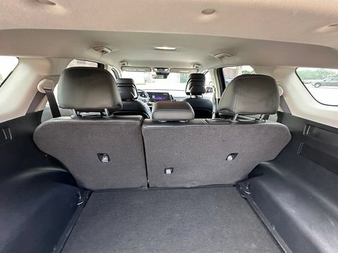Used 2025 Kia Sportage EX FWD image 10