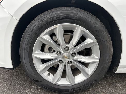 Used 2025 Chevrolet Malibu LT image 39