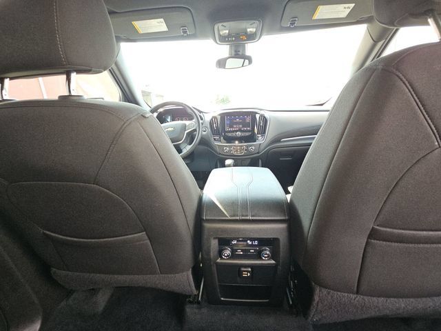 Used 2023 Chevrolet Traverse LT FWD image 22
