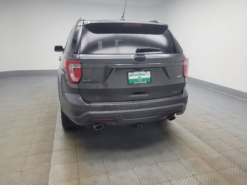 Used 2019 Ford Explorer XLT w/ Equipment Group 202A AWD/4WD image 6