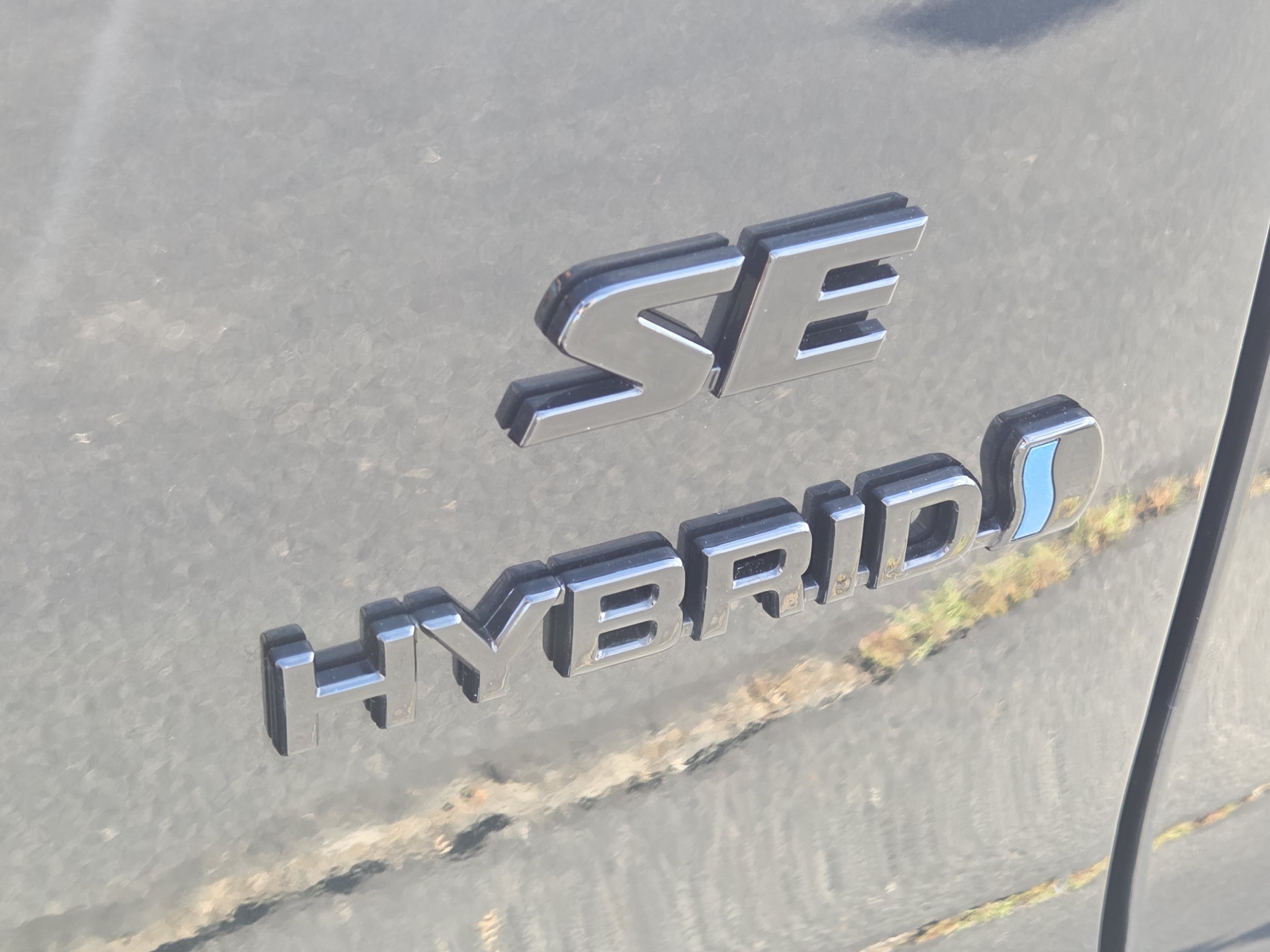 Certified 2024 Toyota Corolla Cross AWD Hybrid image 28