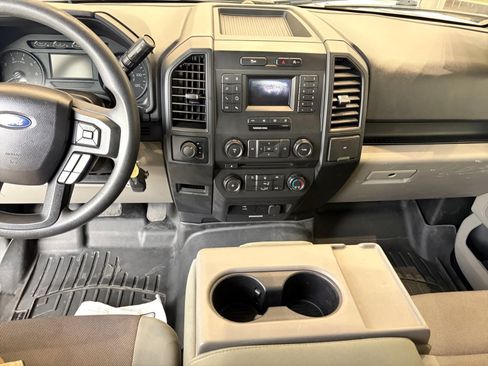 Used 2018 Ford F150 XL w/ Equipment Group 101A Mid AWD/4WD image 17