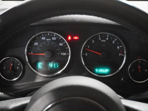 Used 2017 Jeep Wrangler Unlimited Sahara w/ Dual Top Group image 21