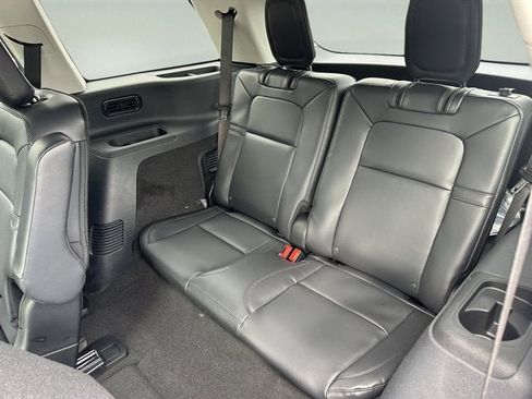 New 2026 Lincoln Aviator AWD image 11