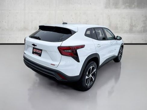 New 2026 Chevrolet Trax RS w/ Sunroof Package image 6