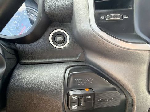 Used 2022 RAM 2500 Big Horn AWD/4WD image 25