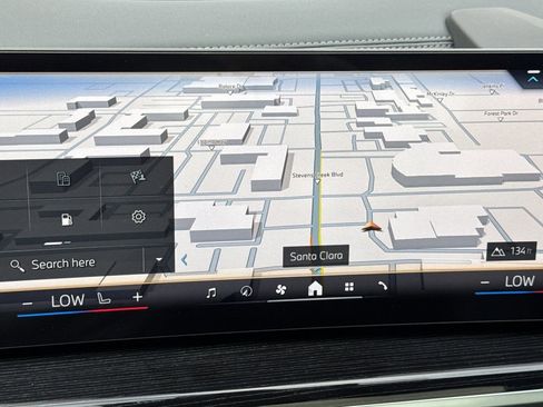 New 2026 BMW X6 xDrive40i w/ Premium Package image 22