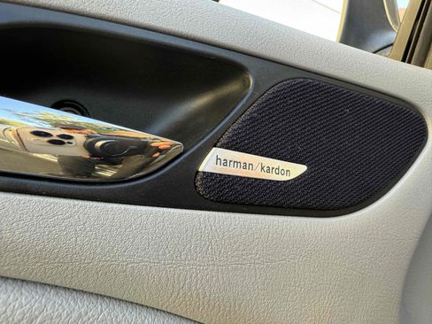 Used 2006 BMW 330Ci Convertible image 37