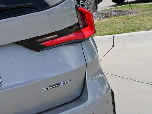 Certified 2024 BMW X1 xDrive28i w/ Premium Package image 38