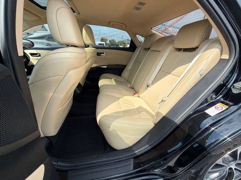 Used 2017 Toyota Avalon XLE Premium w/ All Weather Liner Package FWD image 24