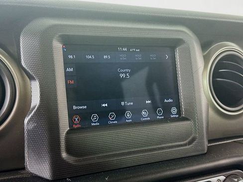 Used 2023 Jeep Wrangler Sport S image 14