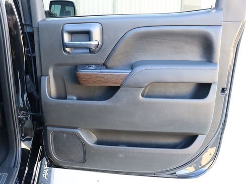 Used 2017 GMC Sierra 1500 Denali w/ Denali Ultimate Package image 44