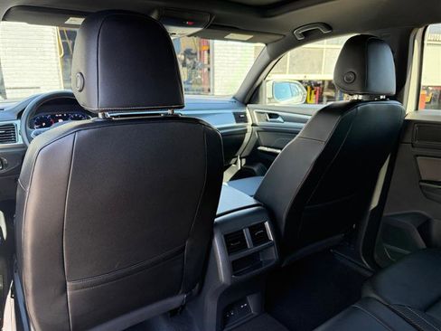 Used 2021 Volkswagen Atlas Cross Sport SEL image 36