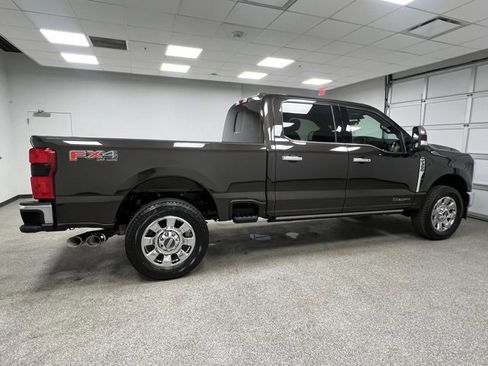 Used 2025 Ford F350 Lariat w/ Lariat Ultimate Package image 13