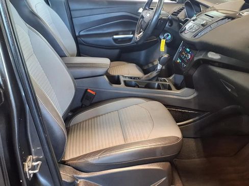 Used 2018 Ford Escape SE w/ SE Sport Appearance Package AWD/4WD image 13