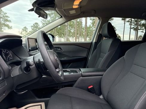 Used 2023 Nissan Rogue S image 21
