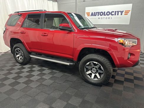 Used 2021 Toyota 4Runner TRD Off-Road AWD/4WD image 3