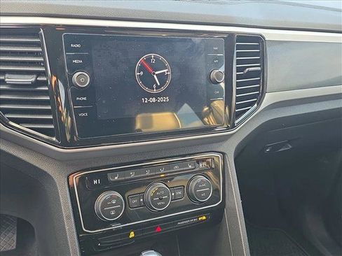 Used 2021 Volkswagen Atlas Cross Sport SEL image 10